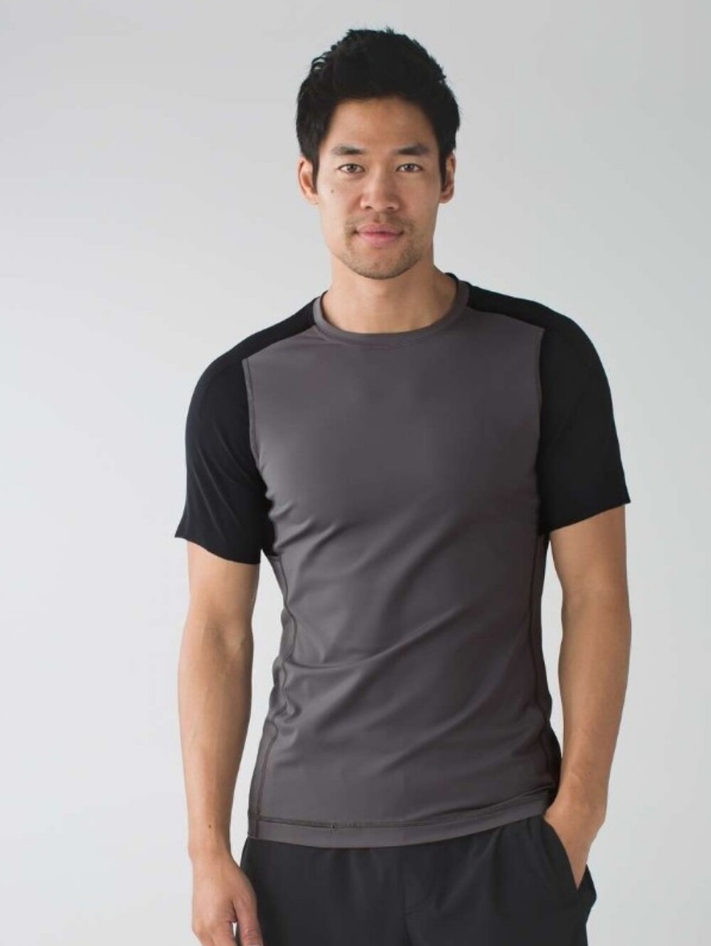 Lululemon Repetition Short Sleeve. Slate / Black. Men Size M. Lightweight
